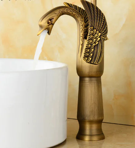 Antique-Style Brass Faucet for European Bathroom Sink
